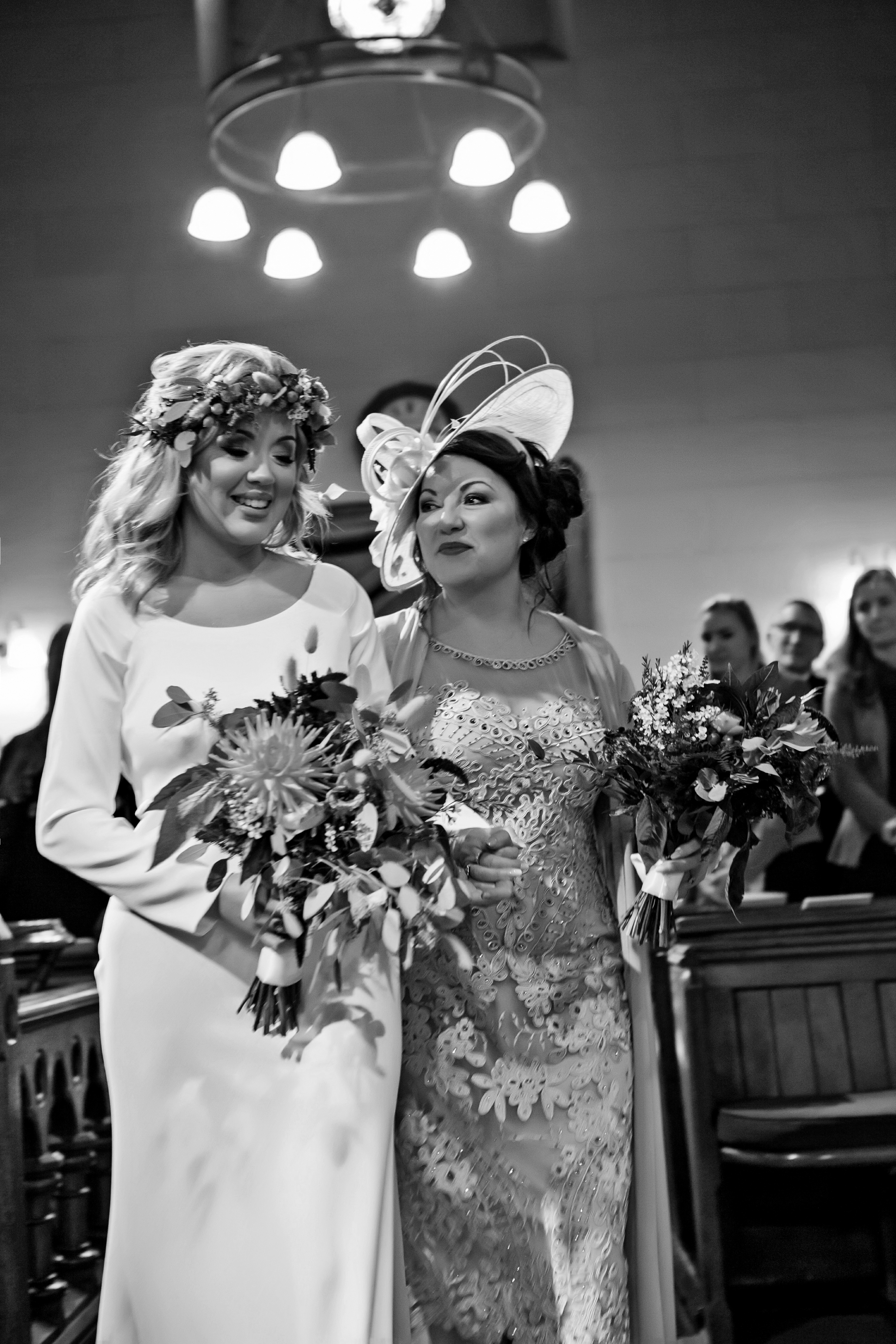 wedding photographer bride and mum beautiful bride carli