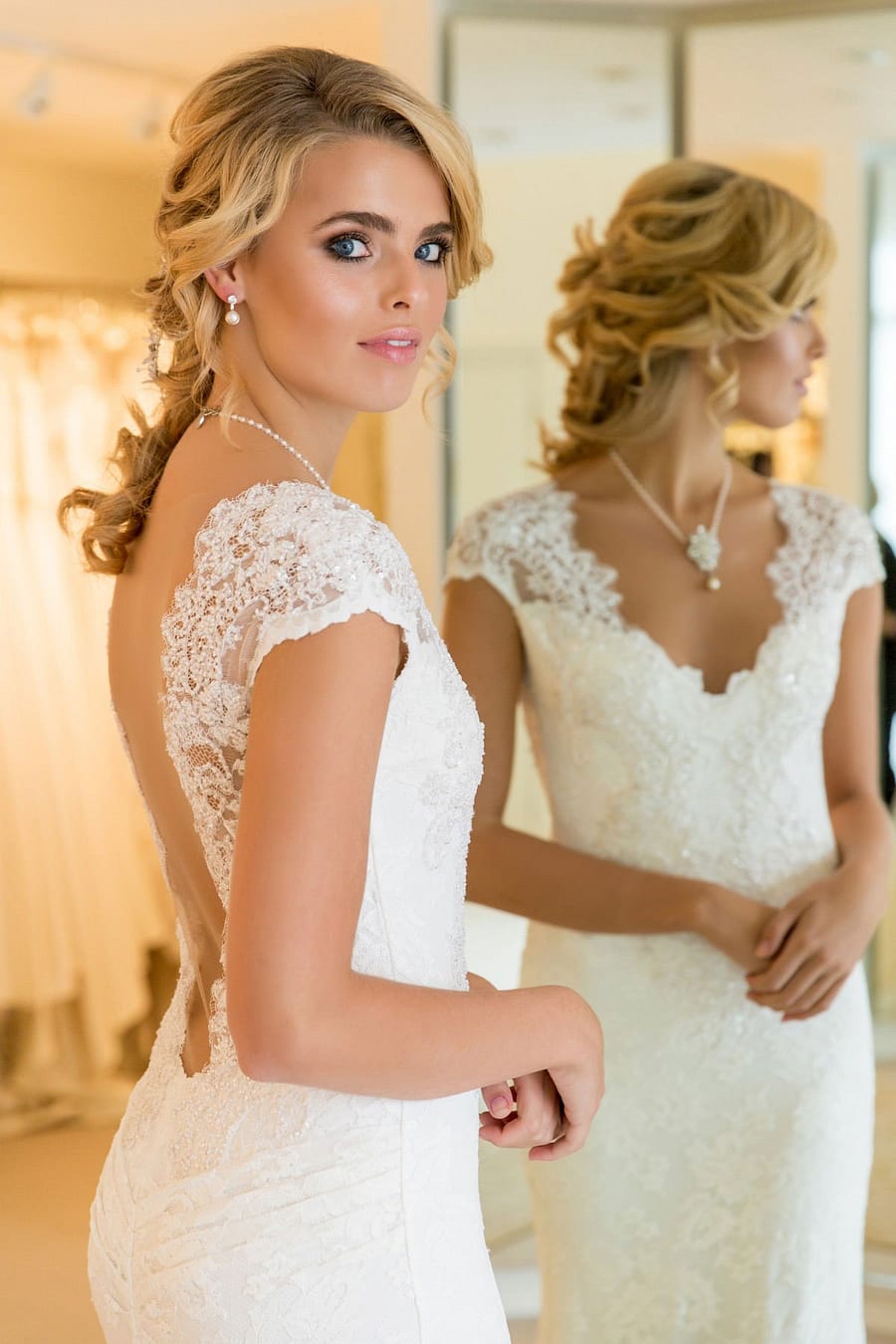 Katia Stretch Lace Wedding Dress