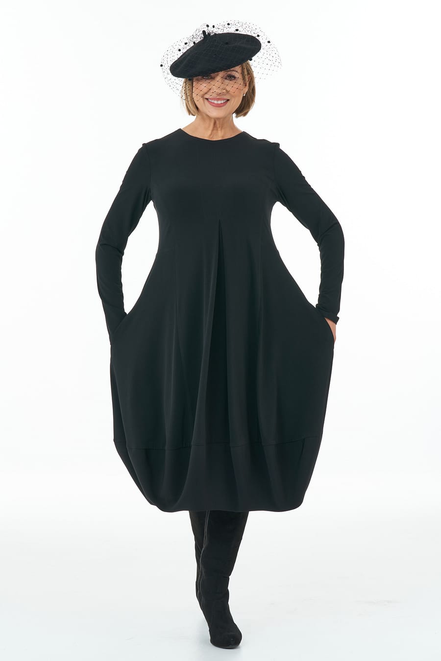 Christmas outfit Black long sleeved Round neck bubble dress